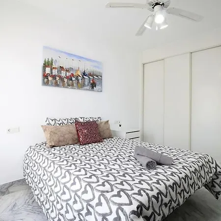 Piso En Urbanizacion Privada Con Piscina. Pet2a Apartment