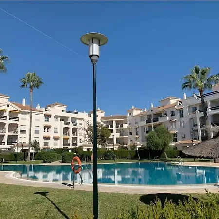Piso En Urbanizacion Privada Con Piscina. Pet2a