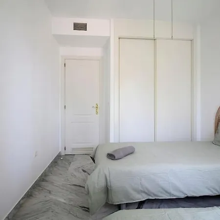 Piso En Urbanizacion Privada Con Piscina. Pet2a