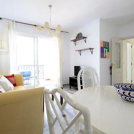 Piso En Urbanizacion Privada Con Piscina. Pet2a *